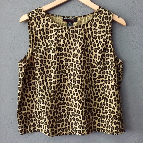 Tops - Leopard Crop Top by Vanderbilt Size 12